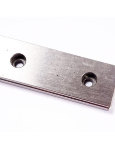 Listwa prowadnicowa stalowa 8x24x470mm 12 otworów 4,7mm rozstaw 40mm | Automatyka | Eshop Dopak | Wszystko dla Przemysłu 2