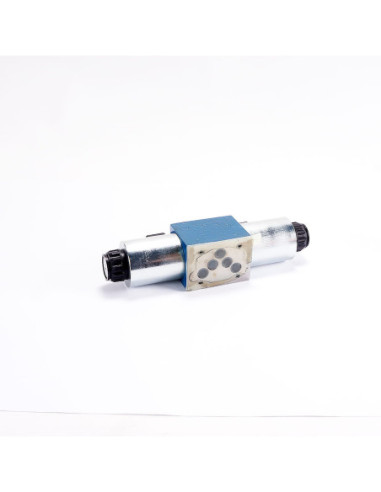 Elektrozawór kierunkowy, BOSCH, R900599646 4WE 10 L33/CG24N9K4 | Pneumatyka | Eshop Dopak | Wszystko dla Przemysłu