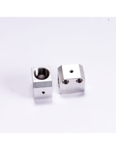 Uchwyt do mocownia czujnika, (dł. 30mm, szer. 28mm, śr. otworu 17mm), E00-1008-05-10A