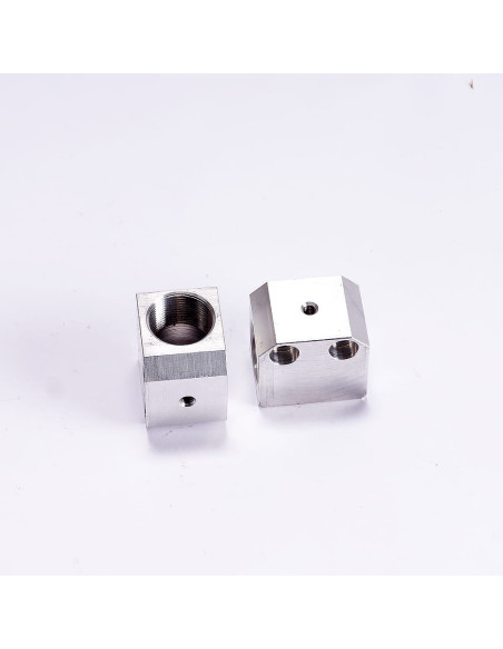 Uchwyt do mocownia czujnika, (dł. 30mm, szer. 28mm, śr. otworu 17mm), E00-1008-05-10A